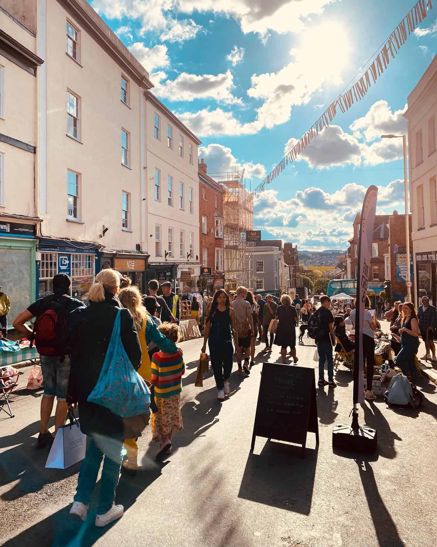 Guide to Second Hand, Retro, Vintage and Antique Shopping in Exeter & Nearby